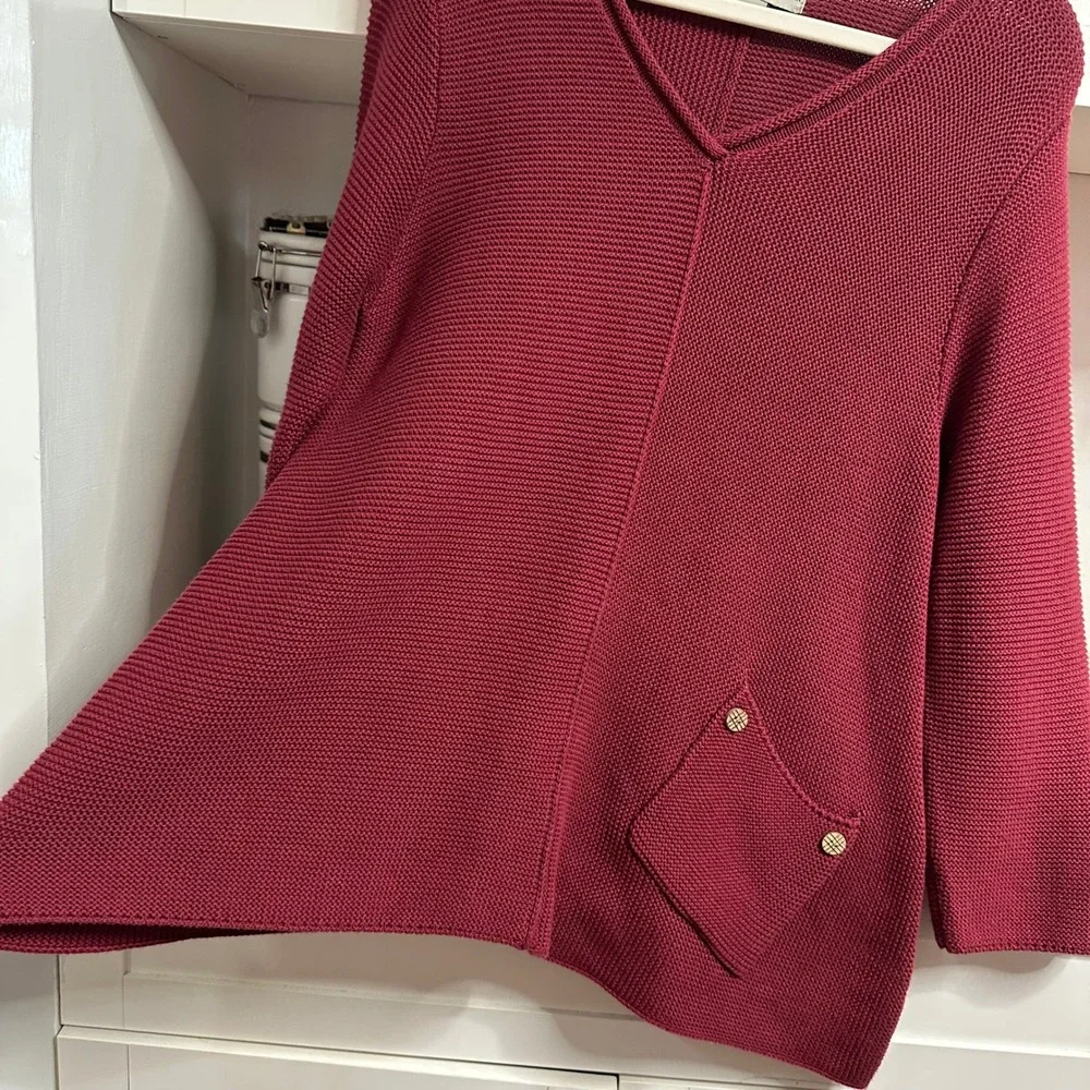 Habitat Clothes To Live In Sweater Womens M Red V-Neck Knit Pocket Asymmetrical